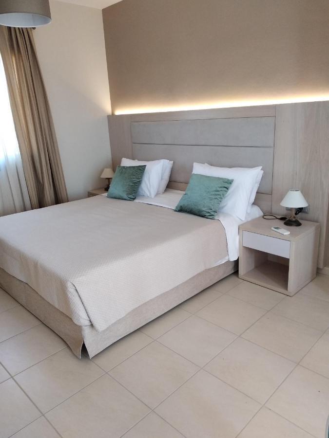 Rita Mare Seafront Villas Heated Pools Gennadi Dış mekan fotoğraf